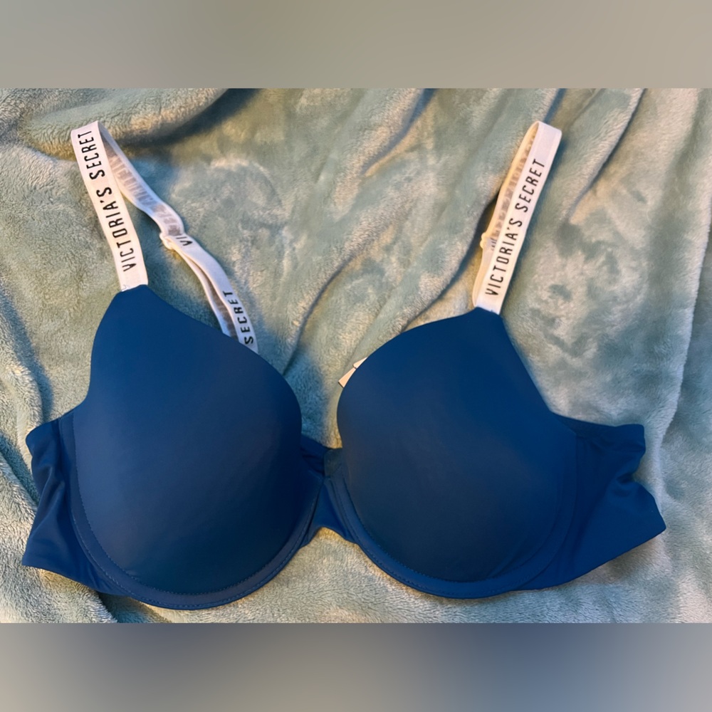 VS T-Shirt Demi Bra